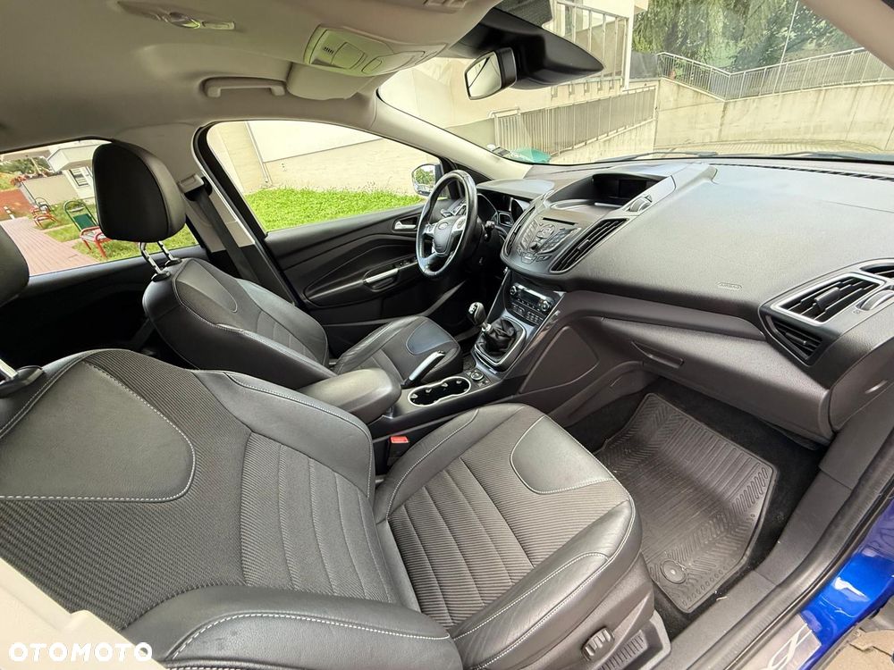 Ford Kuga 1.5 EcoBoost 2x4 Titanium - 7