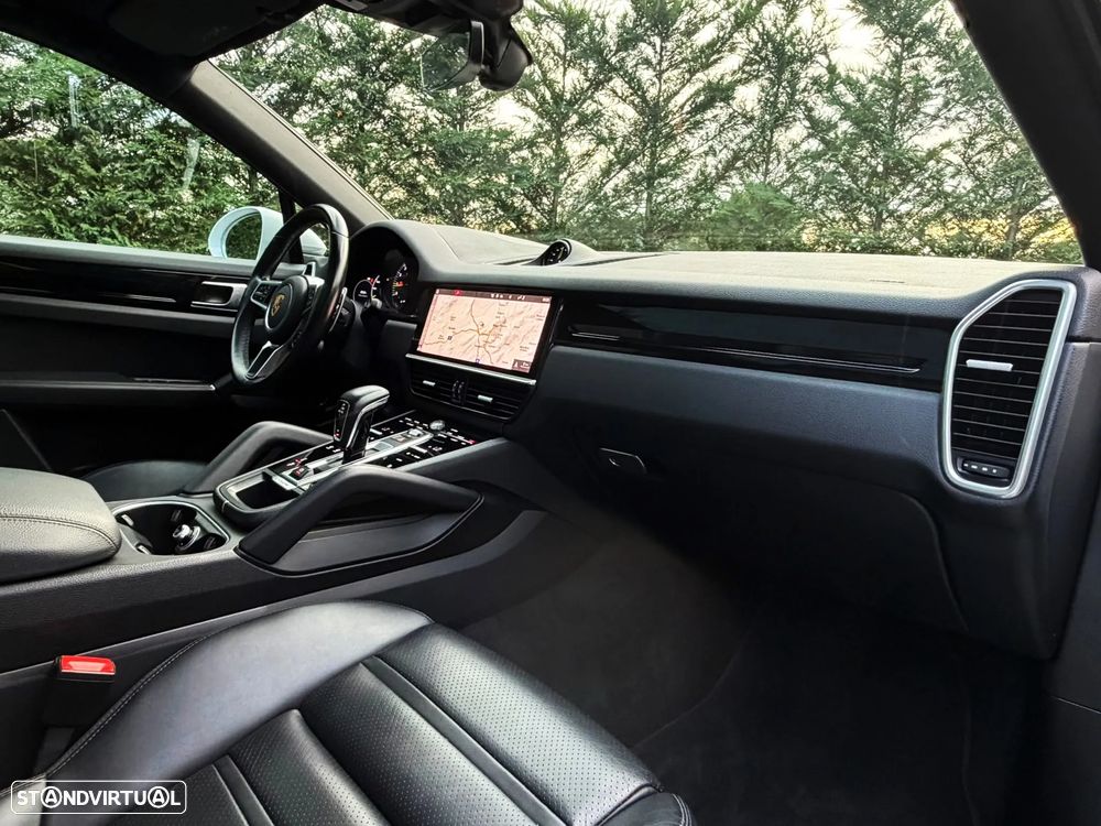 Porsche Cayenne E-Hybrid Tiptronic S Black Edition - 14