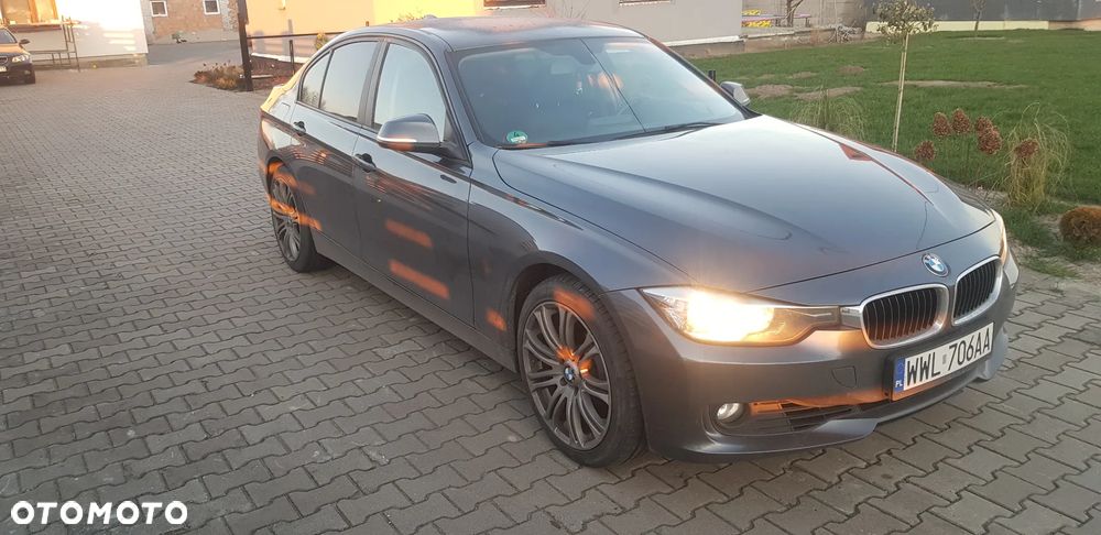 BMW Seria 3 320i - 2