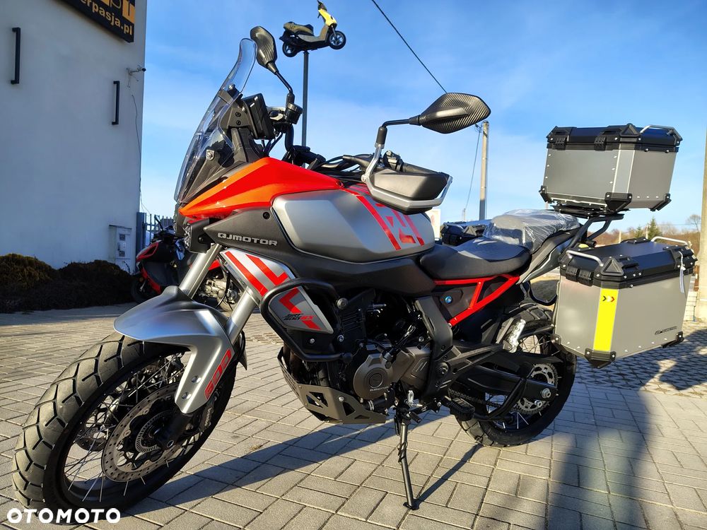 QJMOTOR SRT 600SX - 20