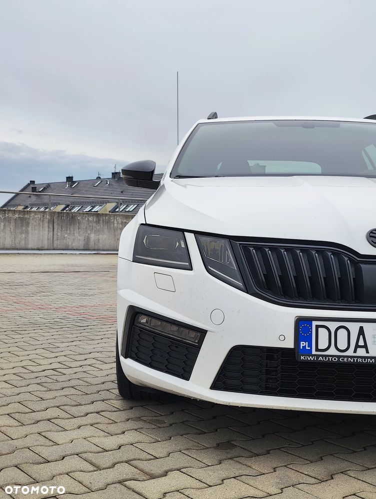 Skoda Octavia 2.0 TDI DSG RS - 11