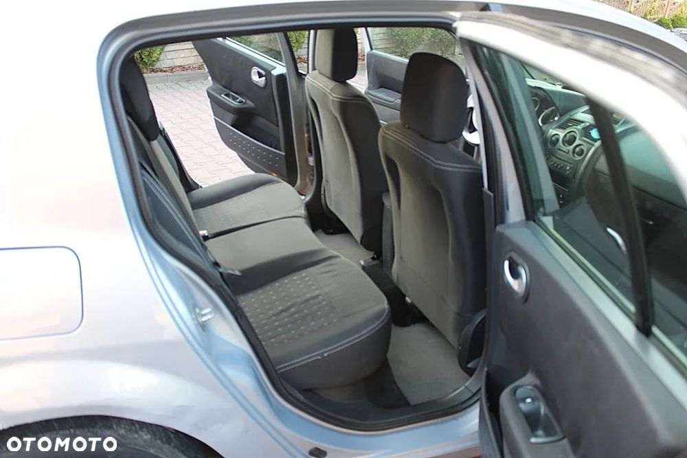 Renault Megane II 1.6 16V Confort Dynamique - 12