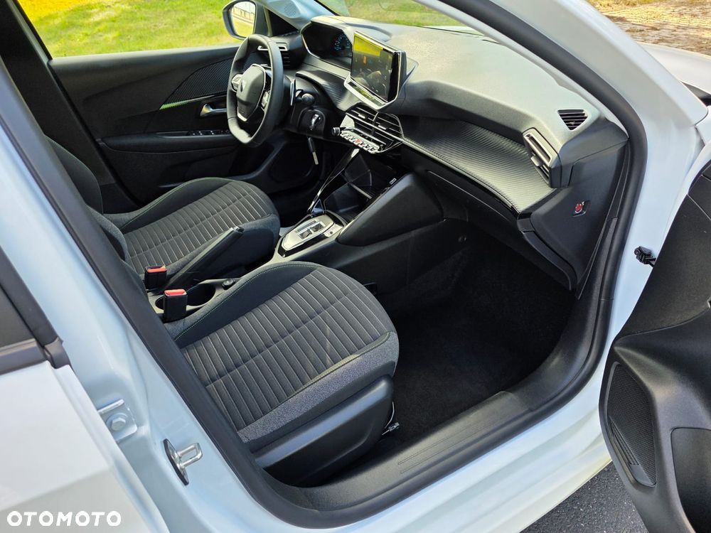 Peugeot 208 Hybrid 100 e-DSC6 Allure - 23