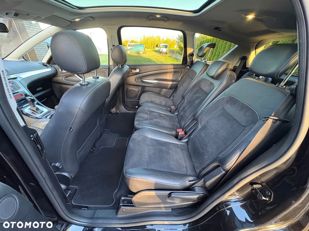 Ford S-Max - 14