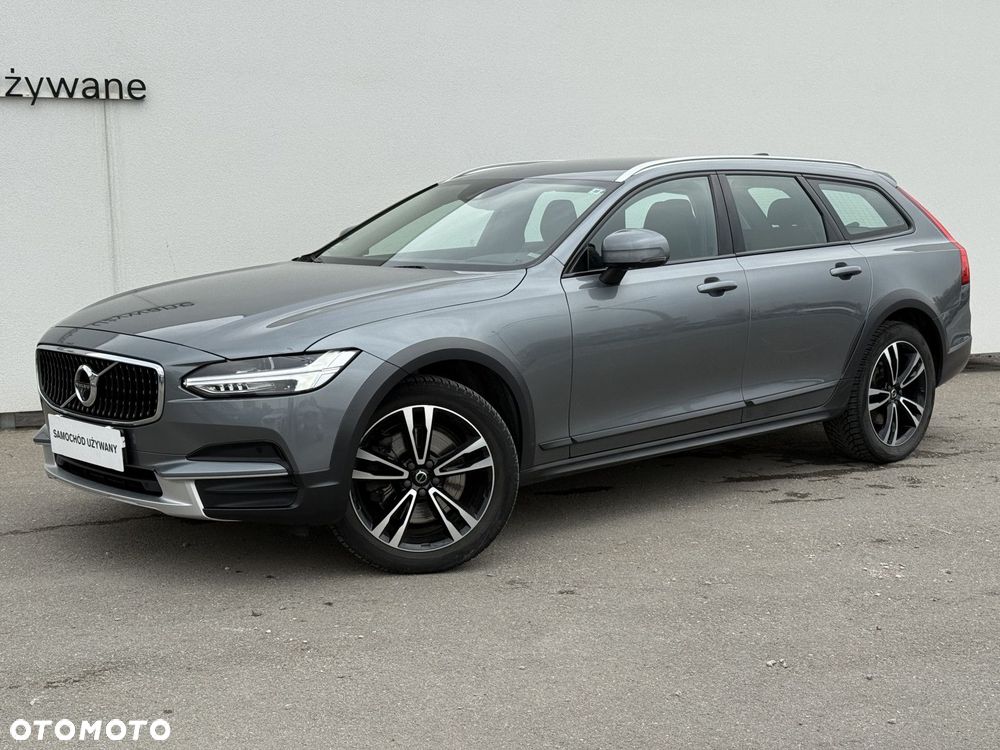 Volvo V90 Cross Country - 4