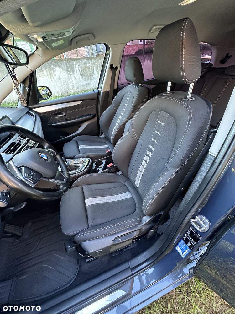 BMW Seria 2 218d Sport Line - 13