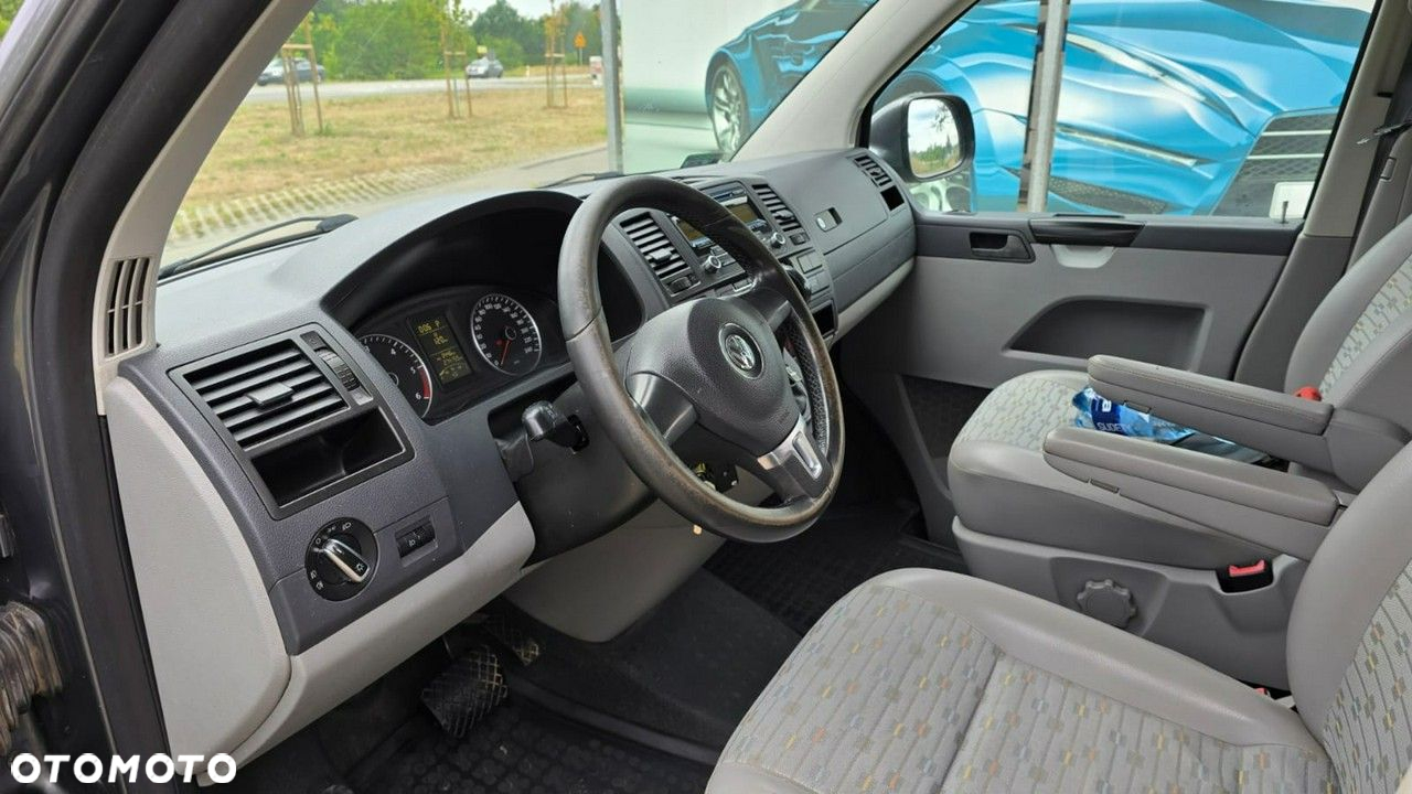 Volkswagen Transporter - 11