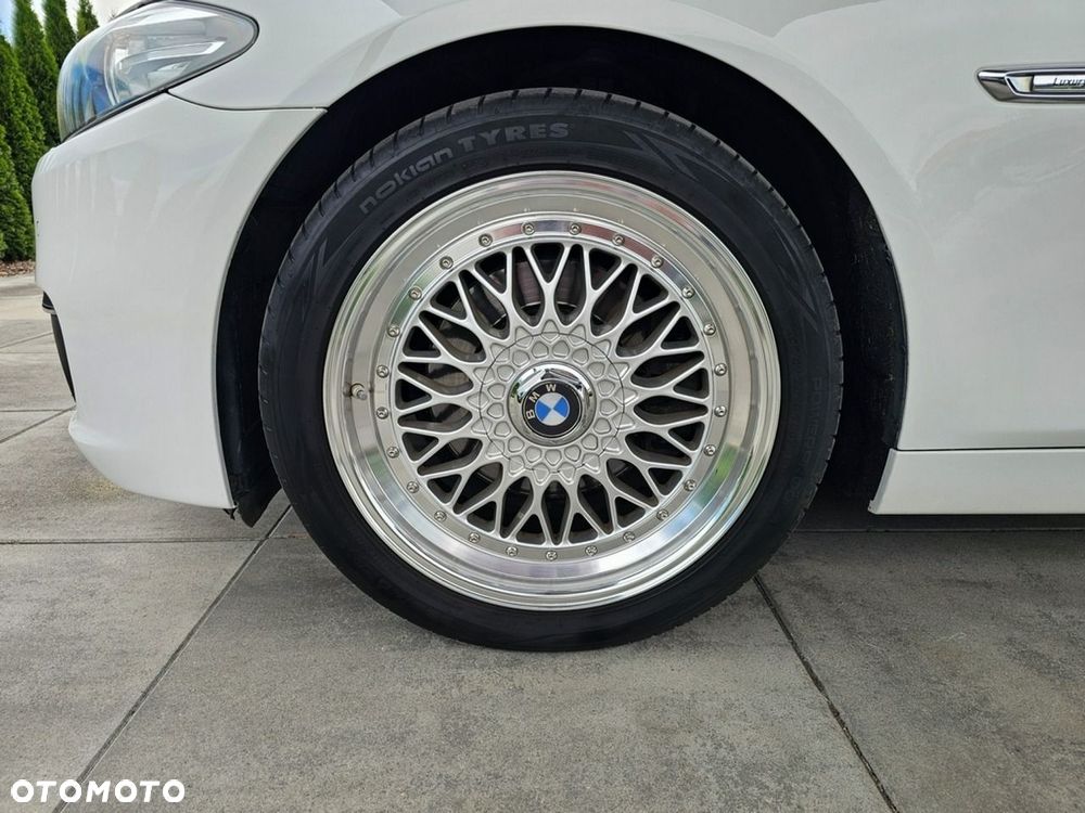 BMW Seria 5 520d xDrive Luxury Line - 11
