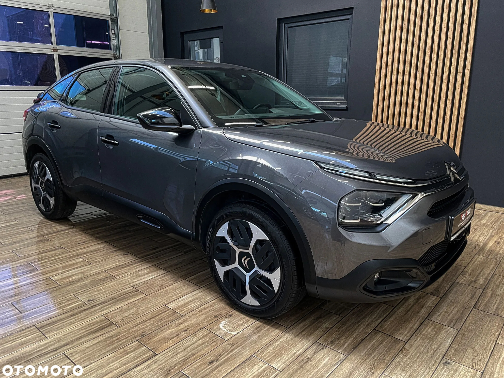 Citroën C4 PureTech 130 Stop&Start EAT8 SHINE - 6
