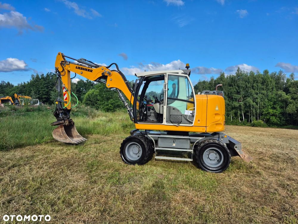Liebherr A 910 - 6