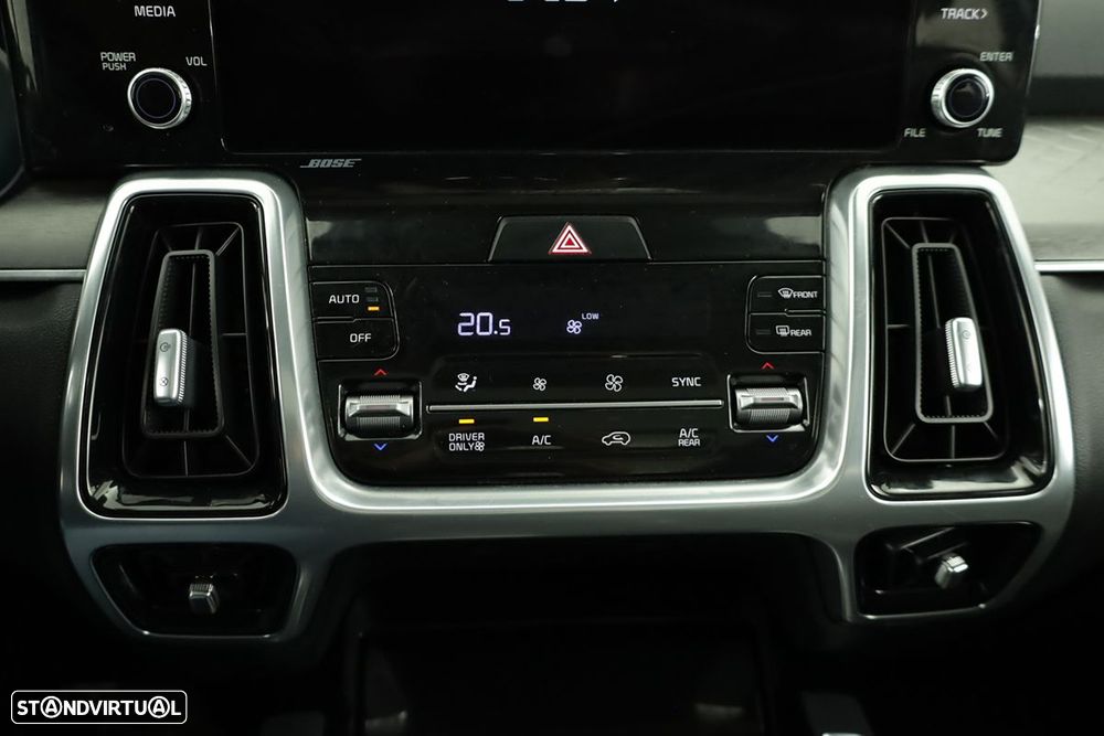 Kia Sorento 1.6 T-GDI HEV Concept - 13