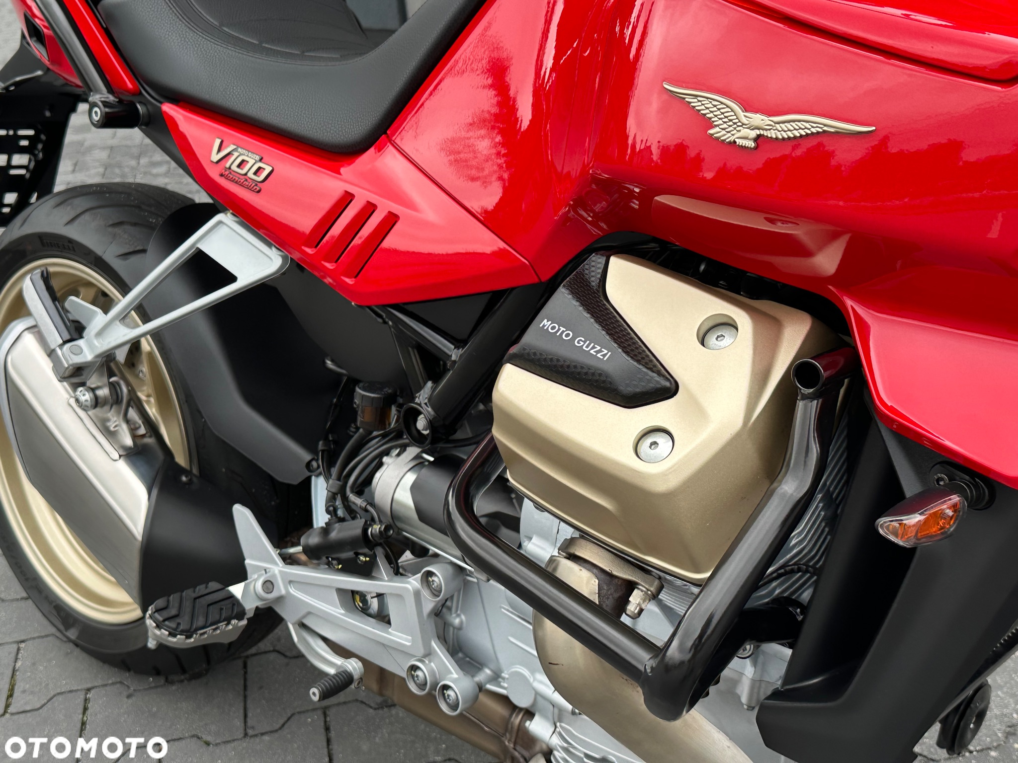 Moto Guzzi V100 Mandello - 18