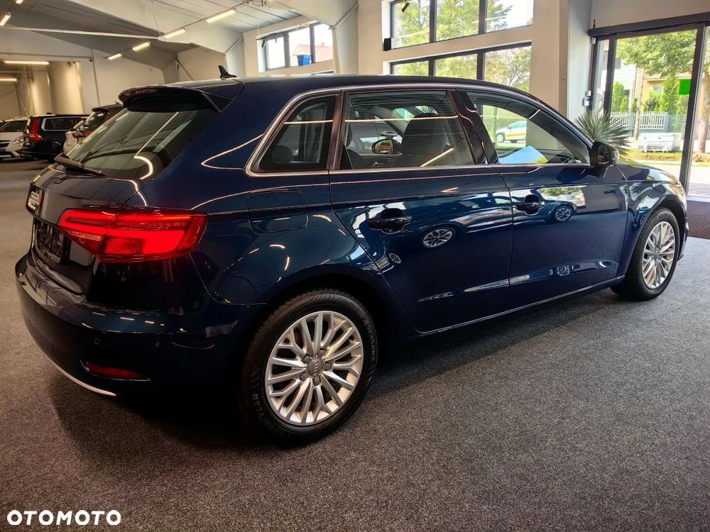 Audi A3 Sportback - 4