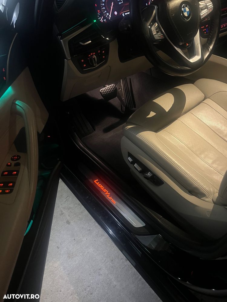 BMW Seria 5 530d AT - 12