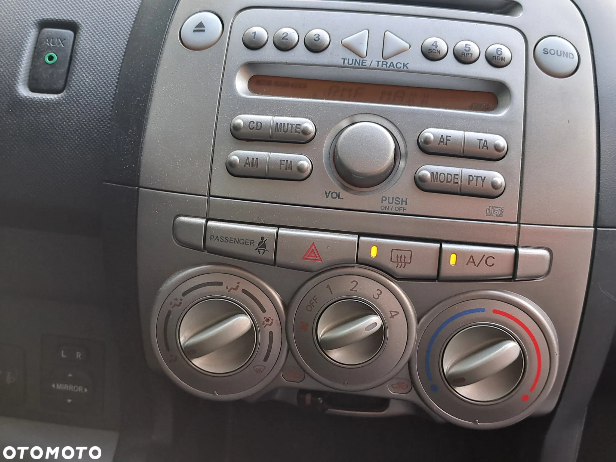 Daihatsu Sirion 1.3 CooLine - 7