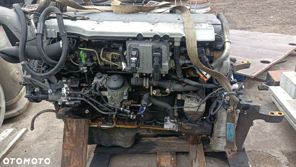 Silnik kompletny volvo fh 13  440km  2011rok euro 5 - 9