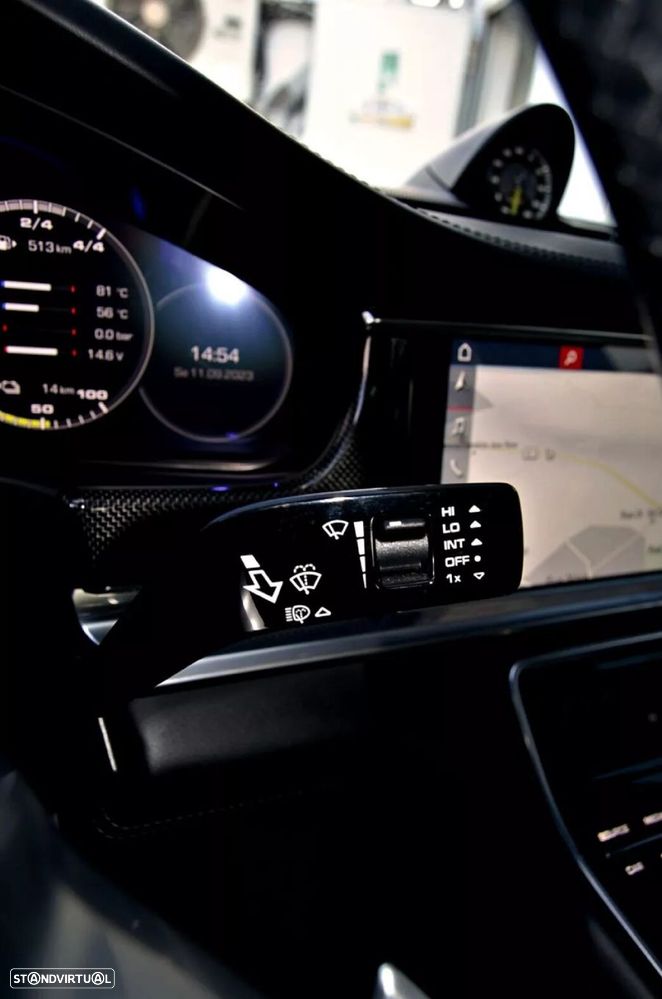 Porsche Panamera - 21