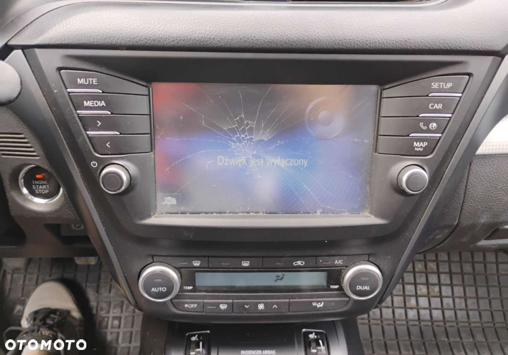 Toyota Avensis - 15