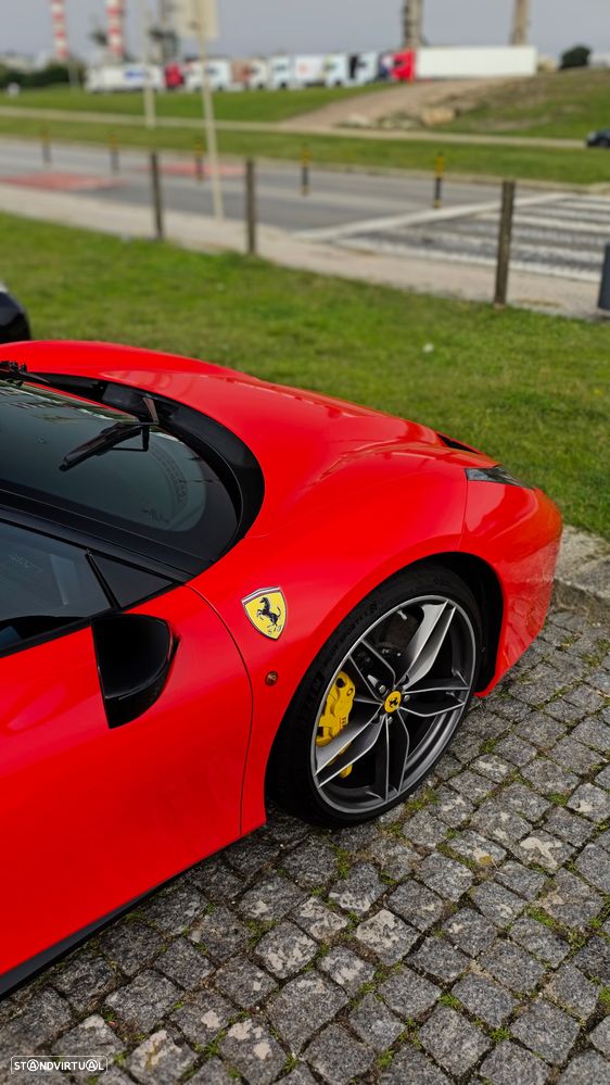 Ferrari 488 - 4