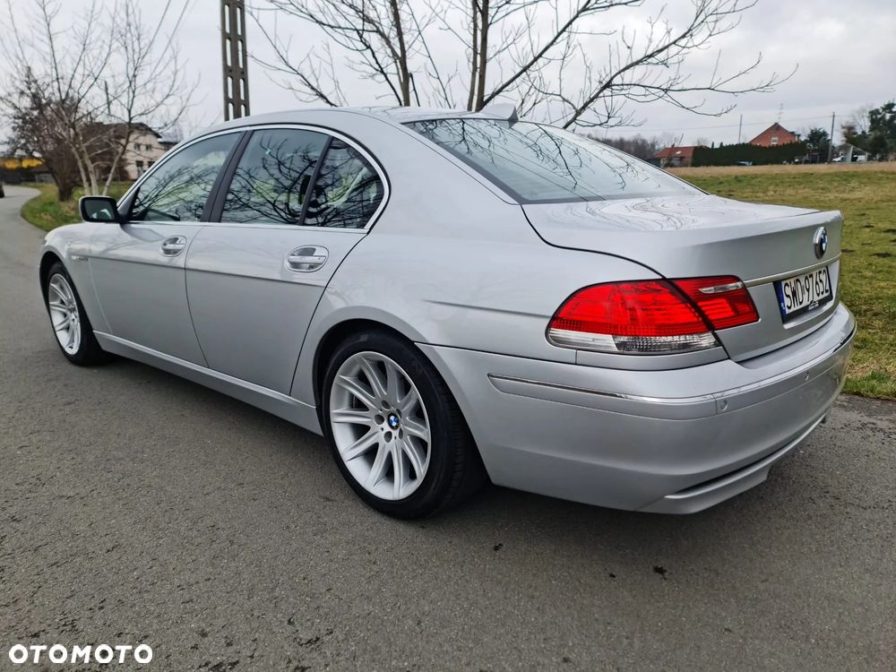 BMW Seria 7 740Li - 20
