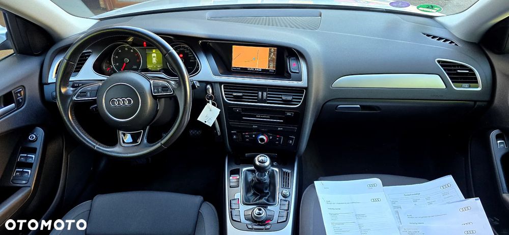 Audi A4 Avant - 11