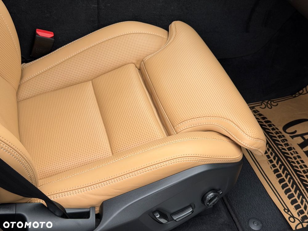 Volvo XC 60 B4 D Geartronic Inscription - 37