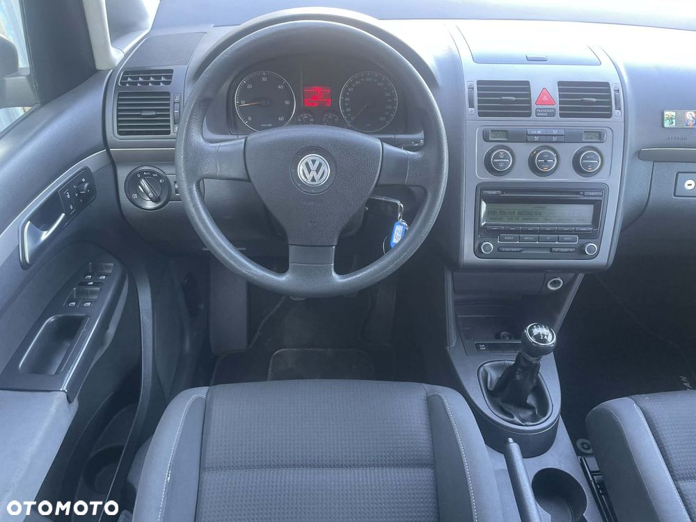 Volkswagen Touran 1.9 TDI DPF Highline - 22