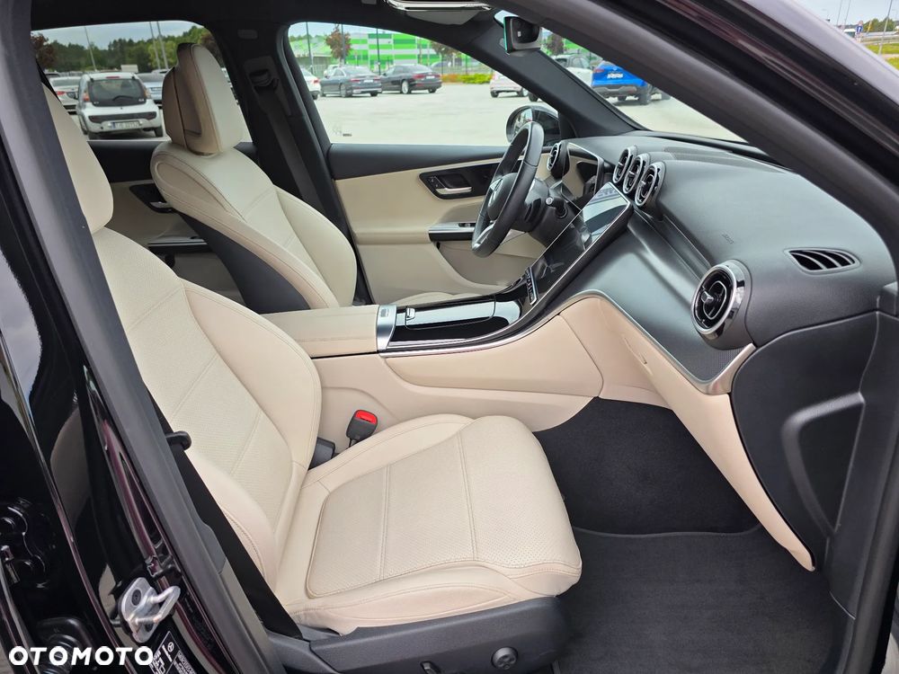 Mercedes-Benz GLC 300 e 4-Matic Avantgarde - 30