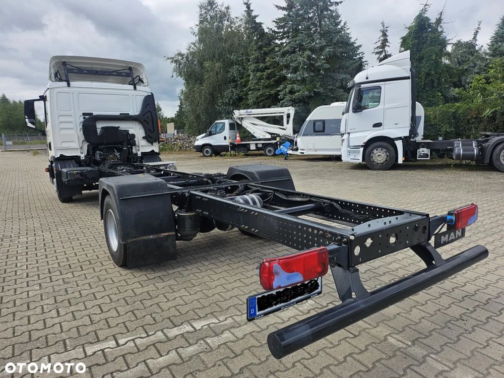 MAN TGL III  8.250 - 5