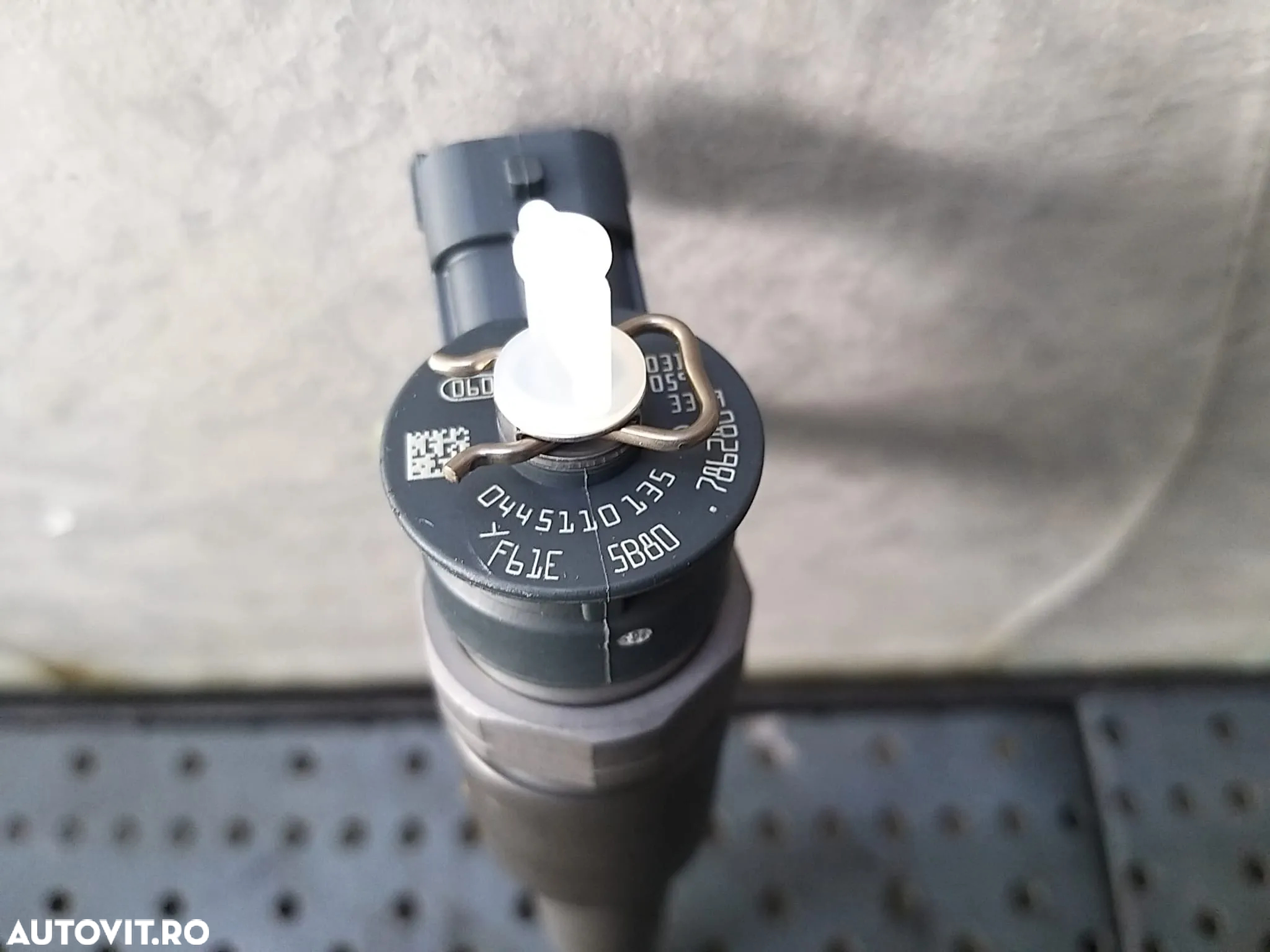 Injector nou 1.4 hdi peugeot 206 0445110135 - 2