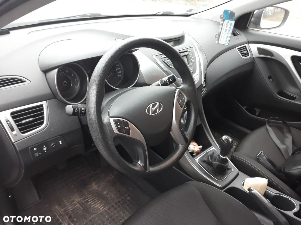 Hyundai Elantra 1.6 Classic + - 5