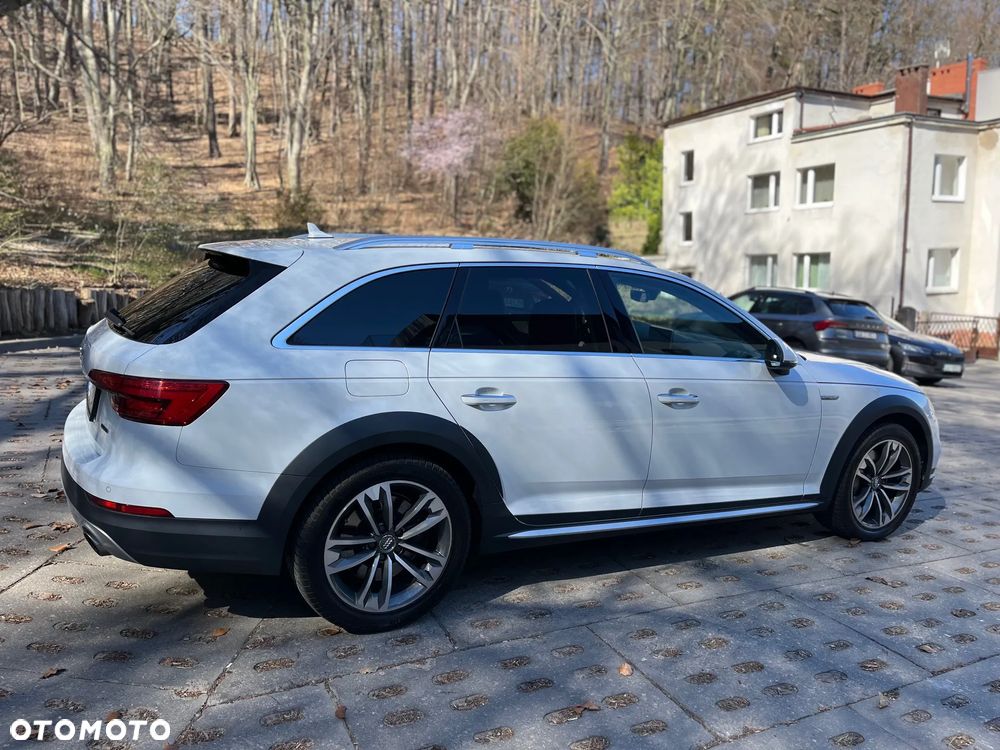 Audi A4 Allroad - 10