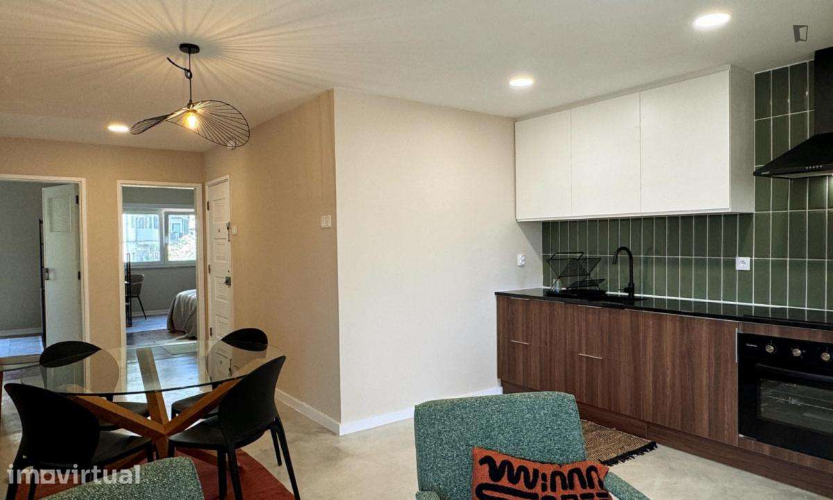 Quarto - localizado em Norton de Matos Coimbra - Grande imagem: 3/11