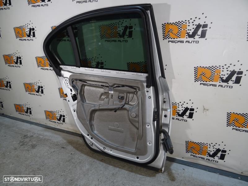 Porta Trás Esquerda Bmw 5 (E60)  41009631831 / Traseira Condutor Serie - 8