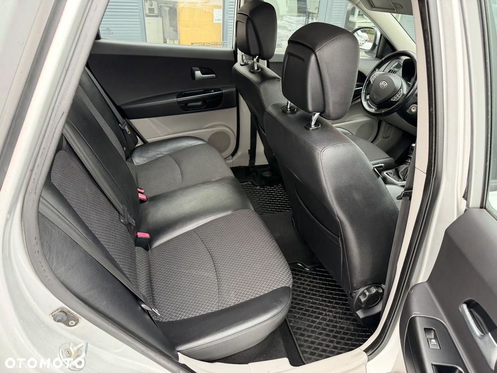 Kia Ceed 1.6 Crdi Comfort + - 29