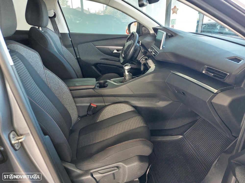 Peugeot 3008 1.5 BlueHDi Active - 32