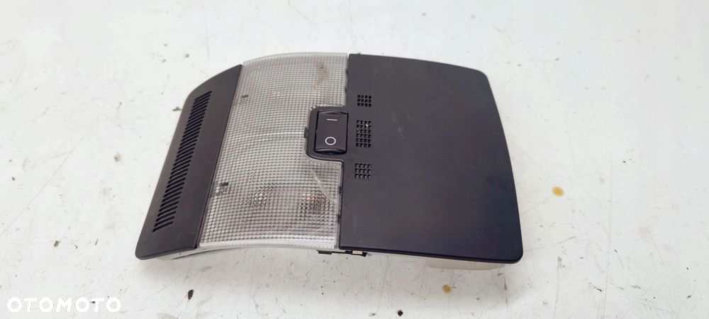 LAMPKA PODSUFITKI AUDI A3 8P S LINE 8P0947135D 6PS - 2