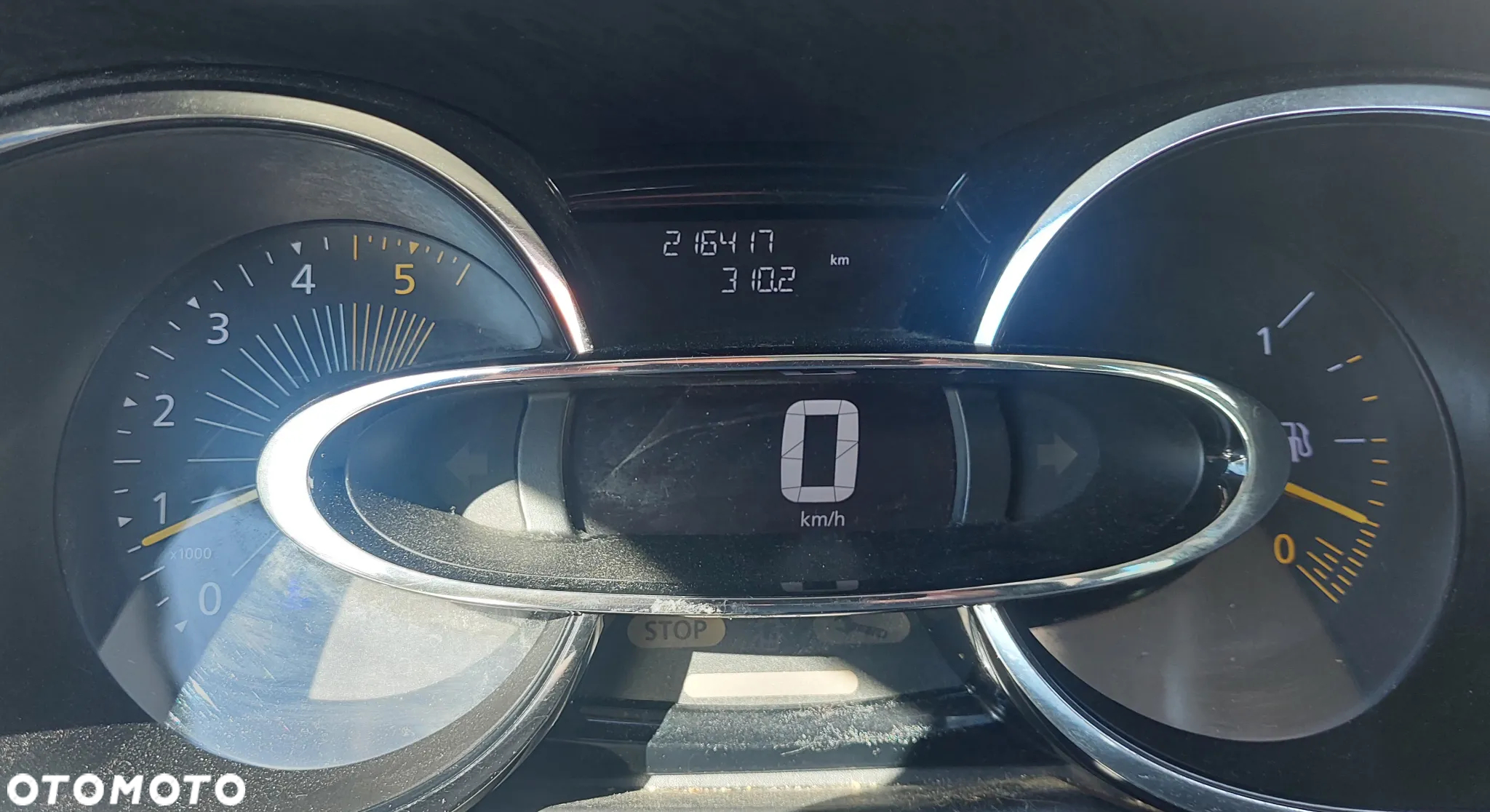 Renault Clio (Energy) dCi 90 Bose Edition - 16