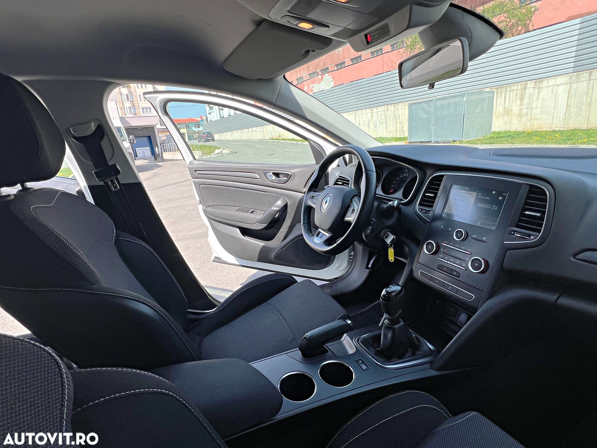 Renault Megane 1.5 dCi Expression - 6