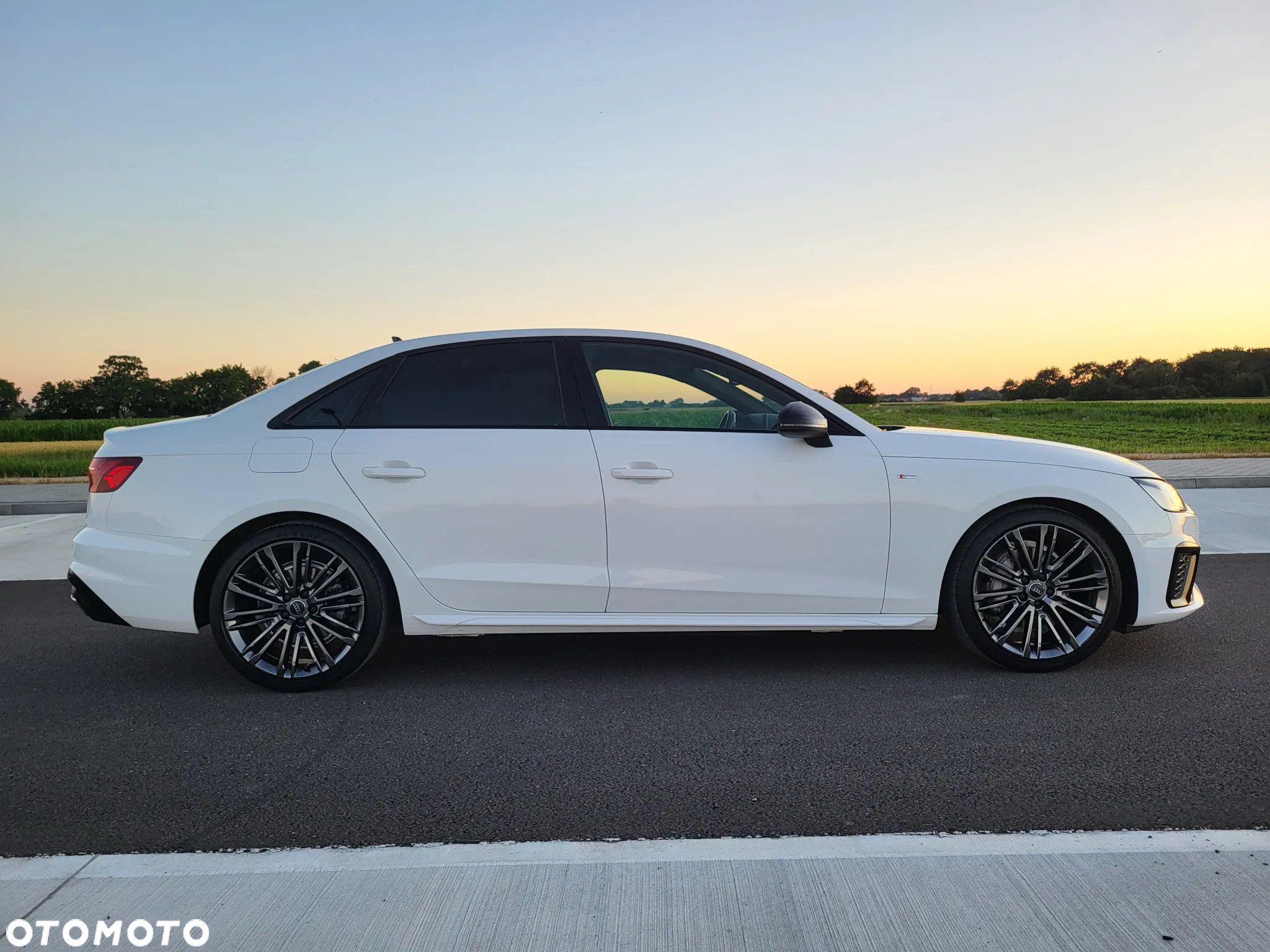 Audi A4 40 TDI S tronic S line - 7