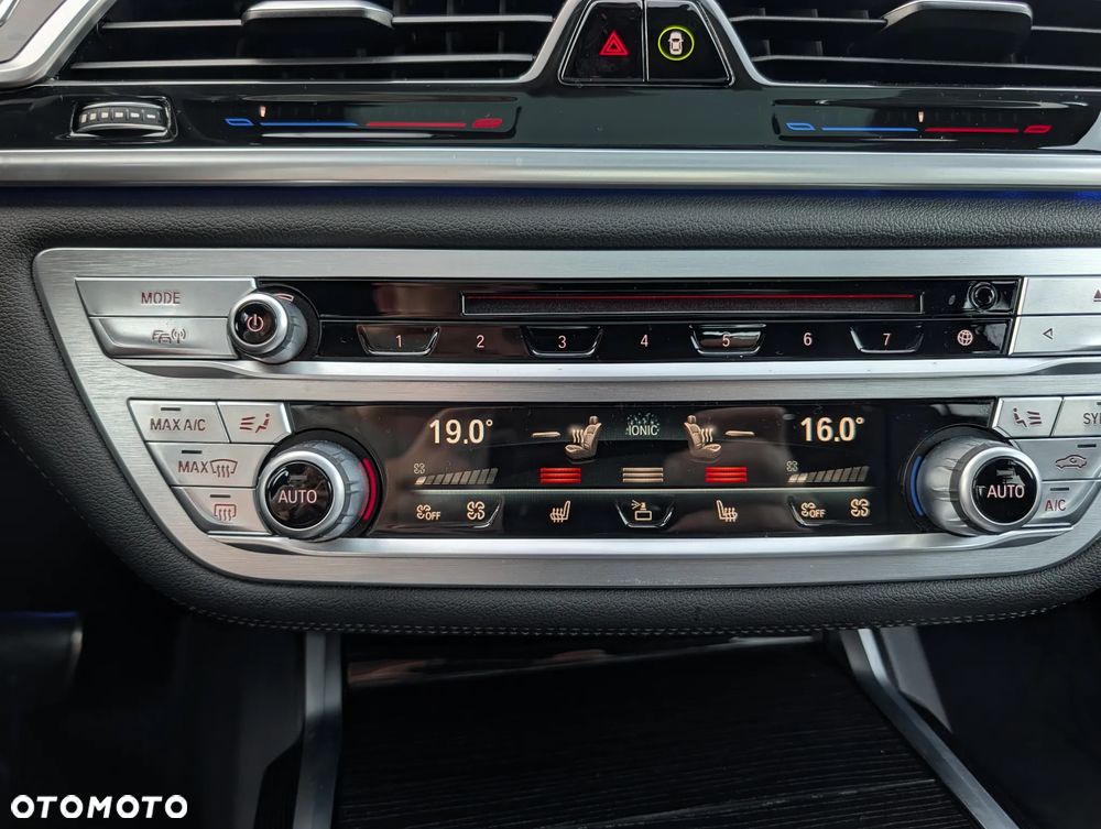 BMW Seria 7 - 17