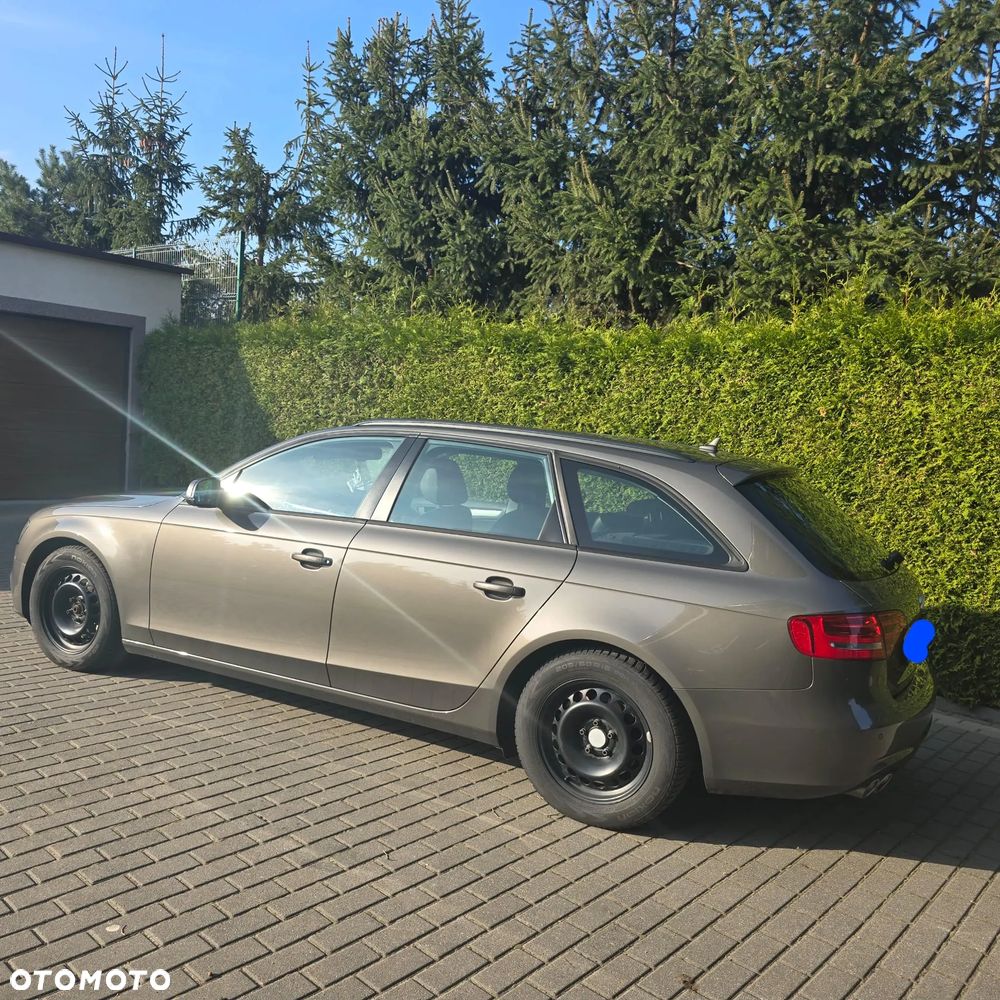 Audi A4 Avant - 8
