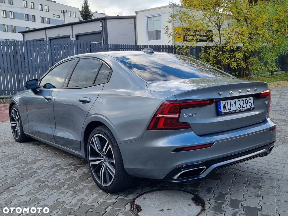 Volvo S60 T6 AWD R-Design - 2