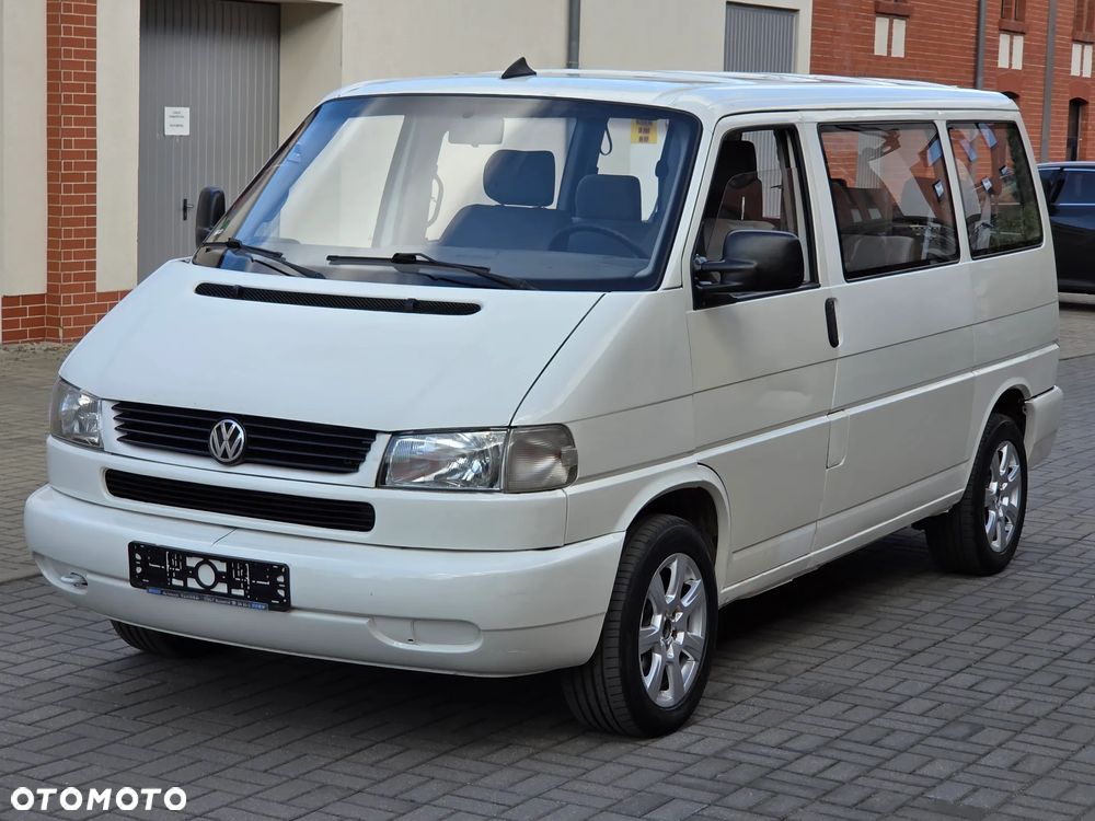 Volkswagen Caravelle - 6