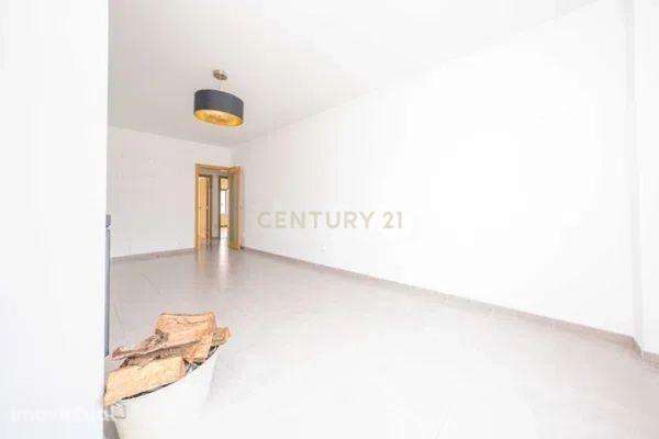 Apartamento T2 com Varanda, na Quinta do Anjo - Grande imagem: 5/20