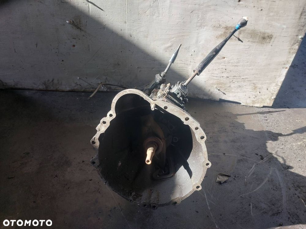 SKRZYNIA BIEGÓW ISUZU TROOPER I ISUZU 2.5 BENZYNA 115KM - 3