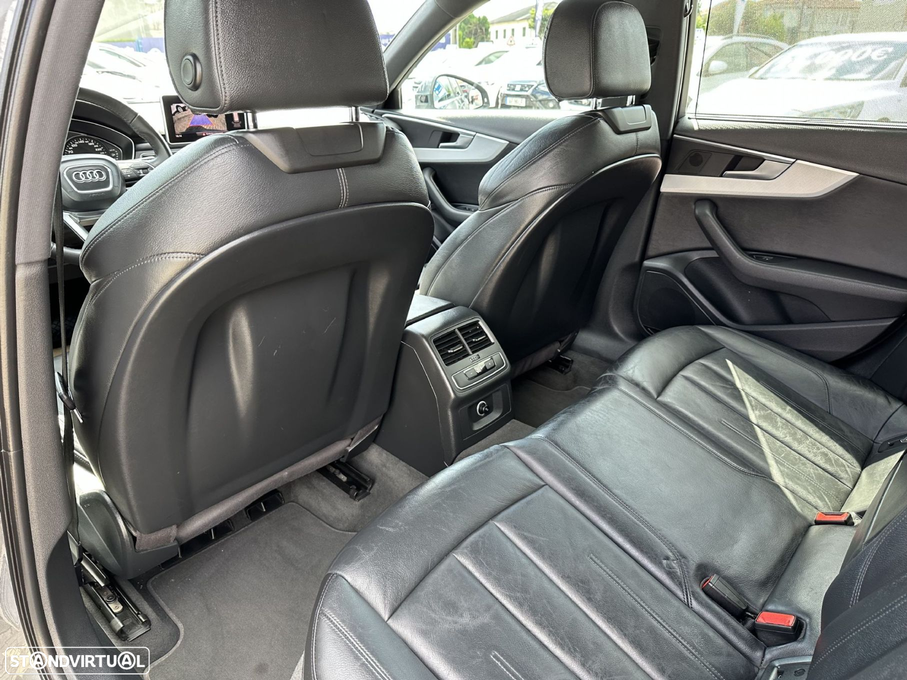 Audi A4 Allroad 2.0 TDi quattro S tronic - 19