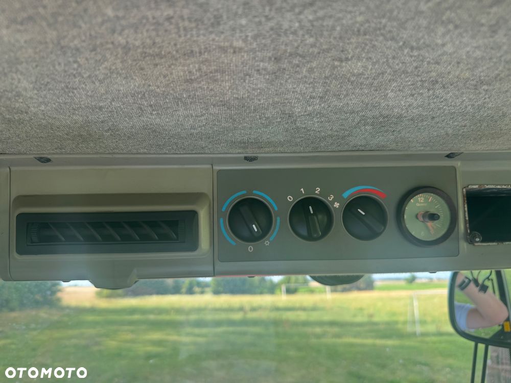 Massey Ferguson 8250 PowerControl - 16