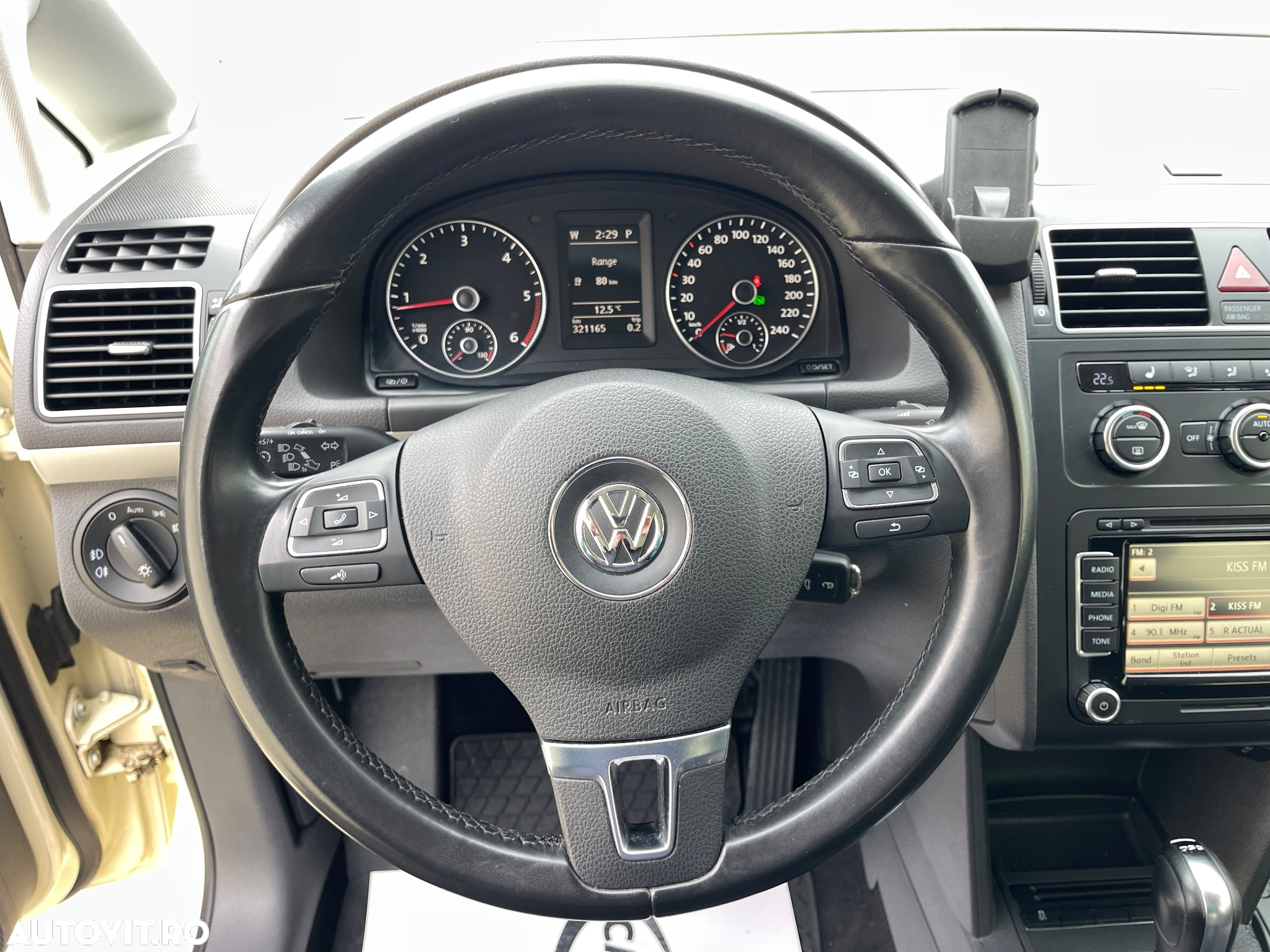 Volkswagen Touran 2.0 TDI DSG Comfortline - 38