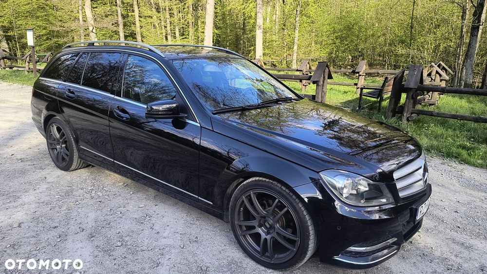Mercedes-Benz Klasa C 200 CGI Automatik BlueEFFICIENCY Special Edition - 3